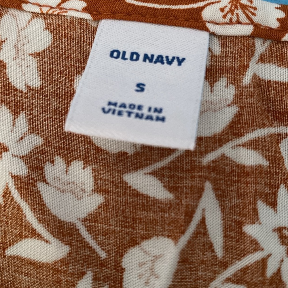 Old Navy Burnt Orange Floral Button-Up Top - Picture 4 of 5